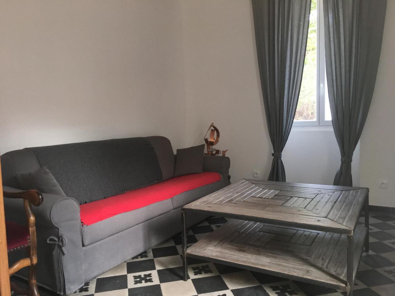 La Maison De Salavas فالون بون دارْك المظهر الخارجي الصورة