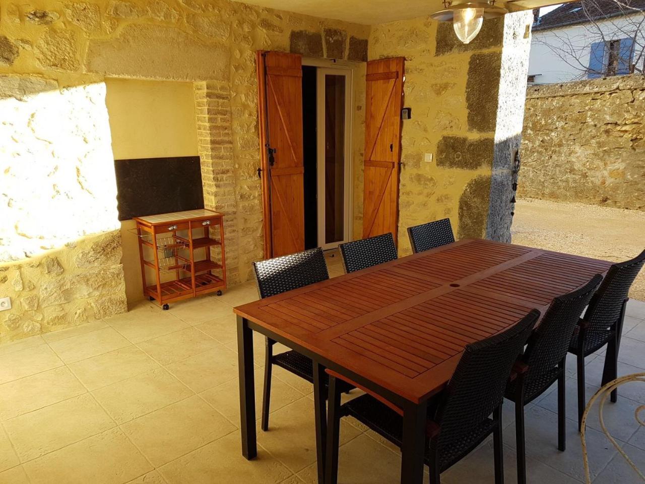 La Maison De Salavas فالون بون دارْك المظهر الخارجي الصورة